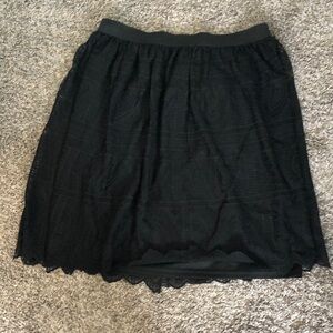 Elastic Waist Lace Skirt